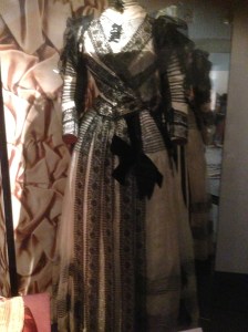 Bodice close up of black and white Victorian dress V&A